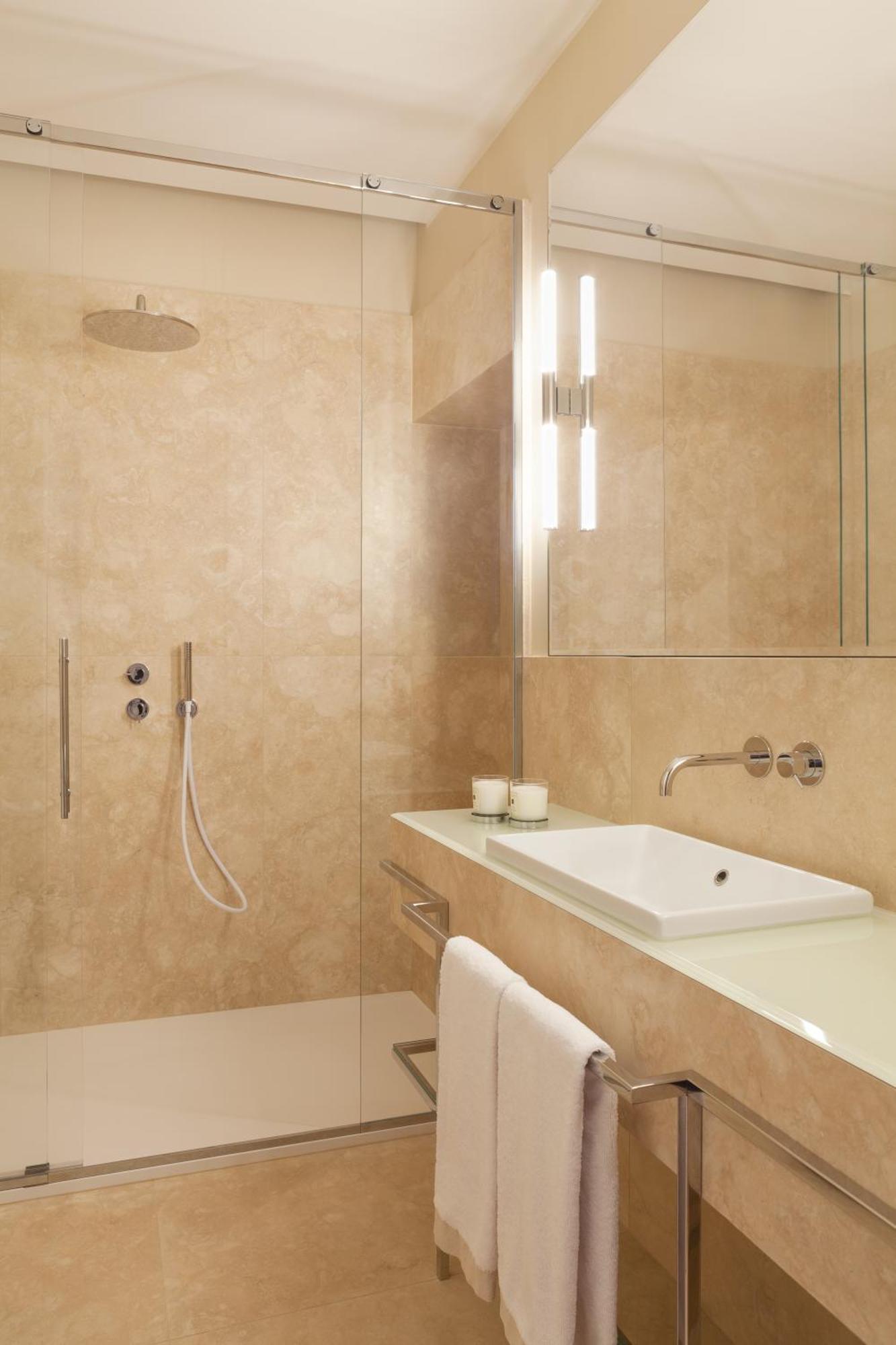 Amabilia Suites Milán Habitación foto